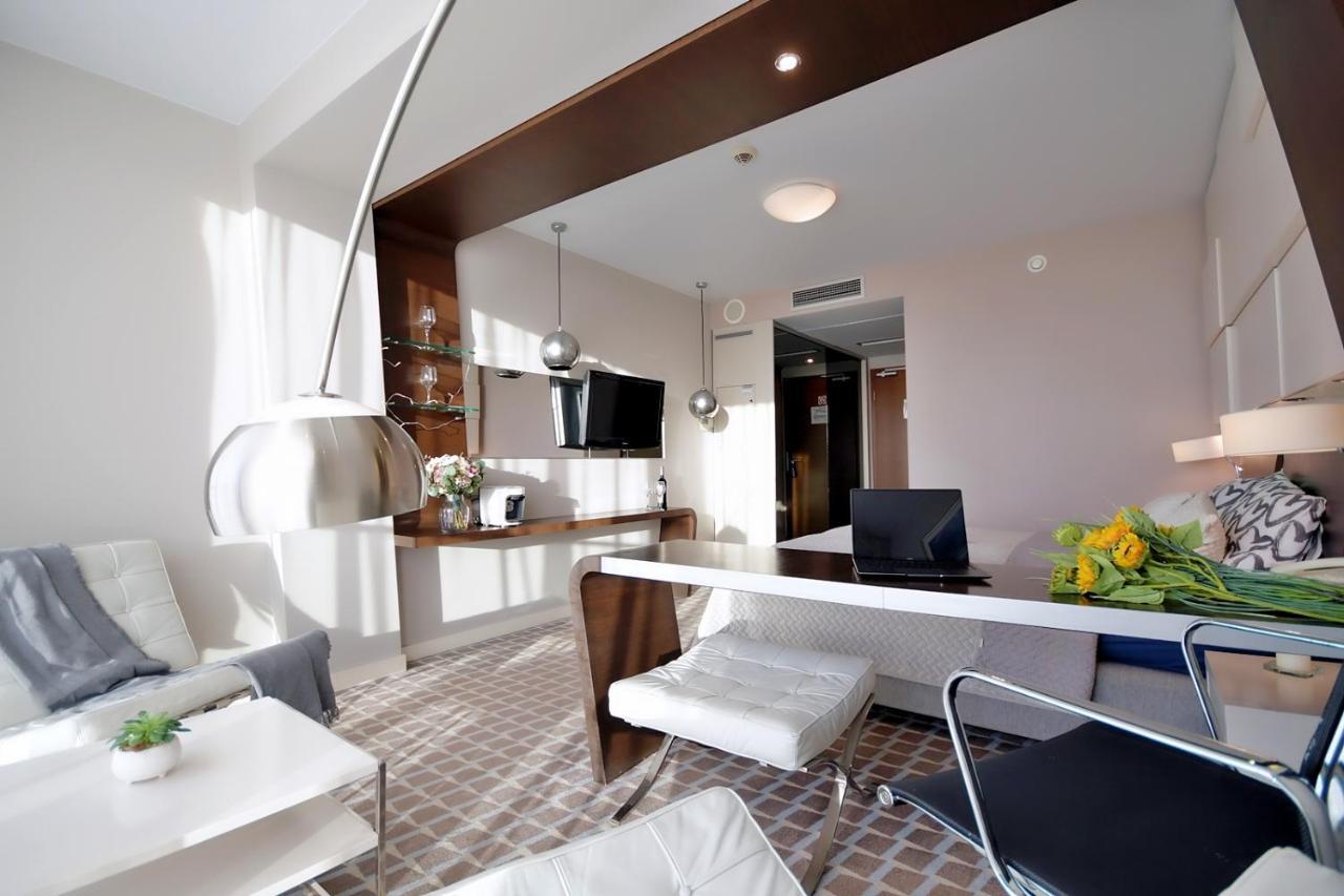 Apartment 309 W Pieciogwiazdkowym Marine Hotel Plaza 20 M Rowery W Cenie Dobruk Apartamenty
